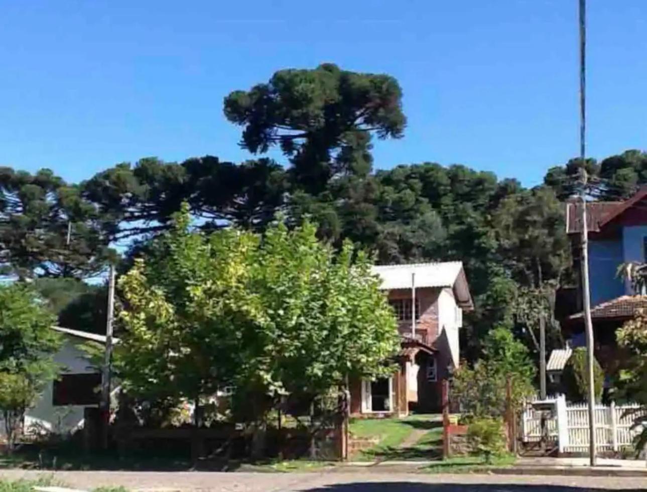 Hospedagem Da Dona Carla Canela Luaran gambar