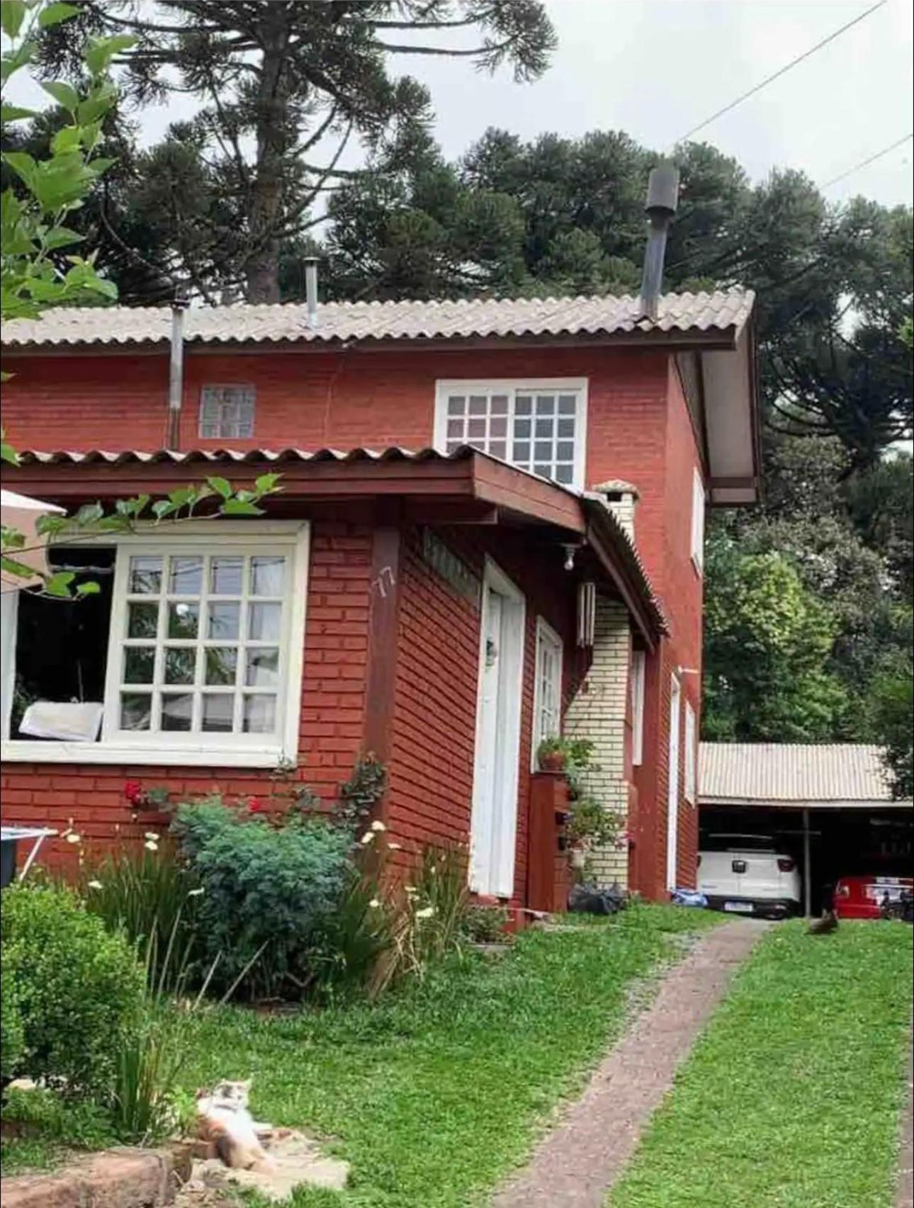 Hospedagem Da Dona Carla Canela Luaran gambar